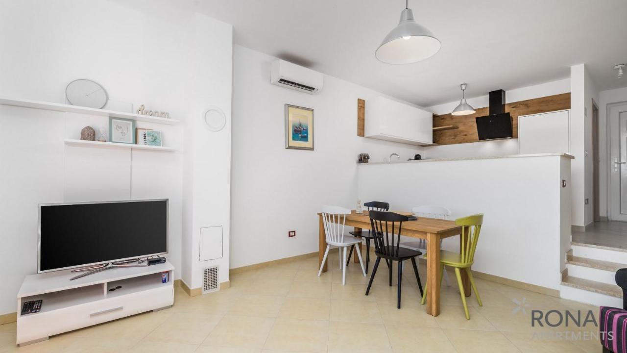 Rona apartment Denis Umag Buitenkant foto